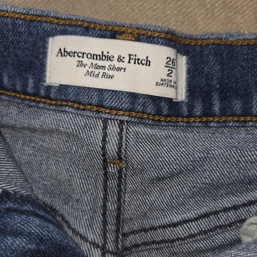 Abercrombie & Fitch Mid Rise Denim Shorts-distressed size 2 - Picture 2 of 9
